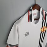 MANCHESTER UNITED I 75/80 HOMBRE (RETRO) - Imagen 2
