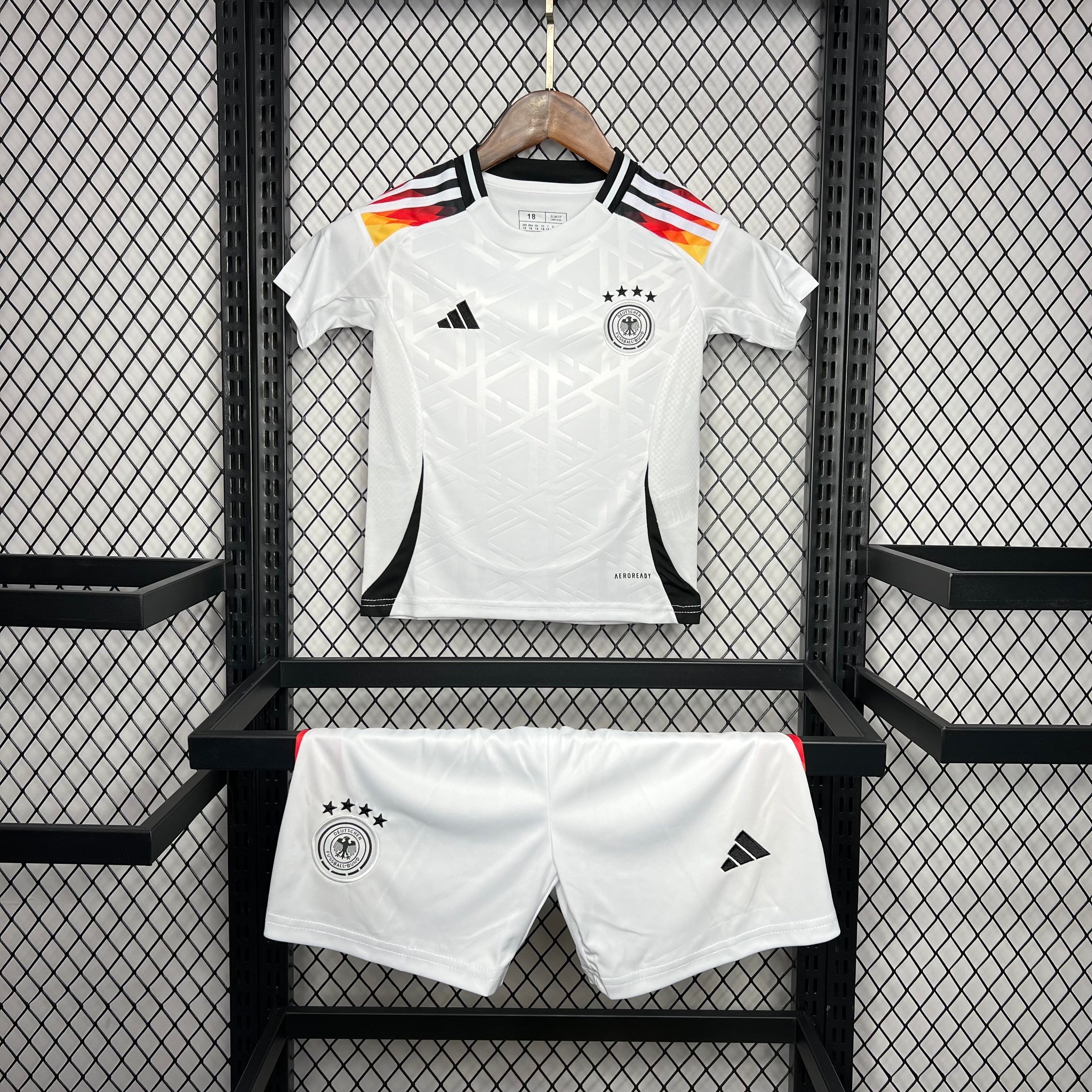 ALI6_36843741-35c6-43e3-bc69-1287fe8c51ed ALEMANIA I 24/25 CONJUNTO INFANTIL - Imagen 1