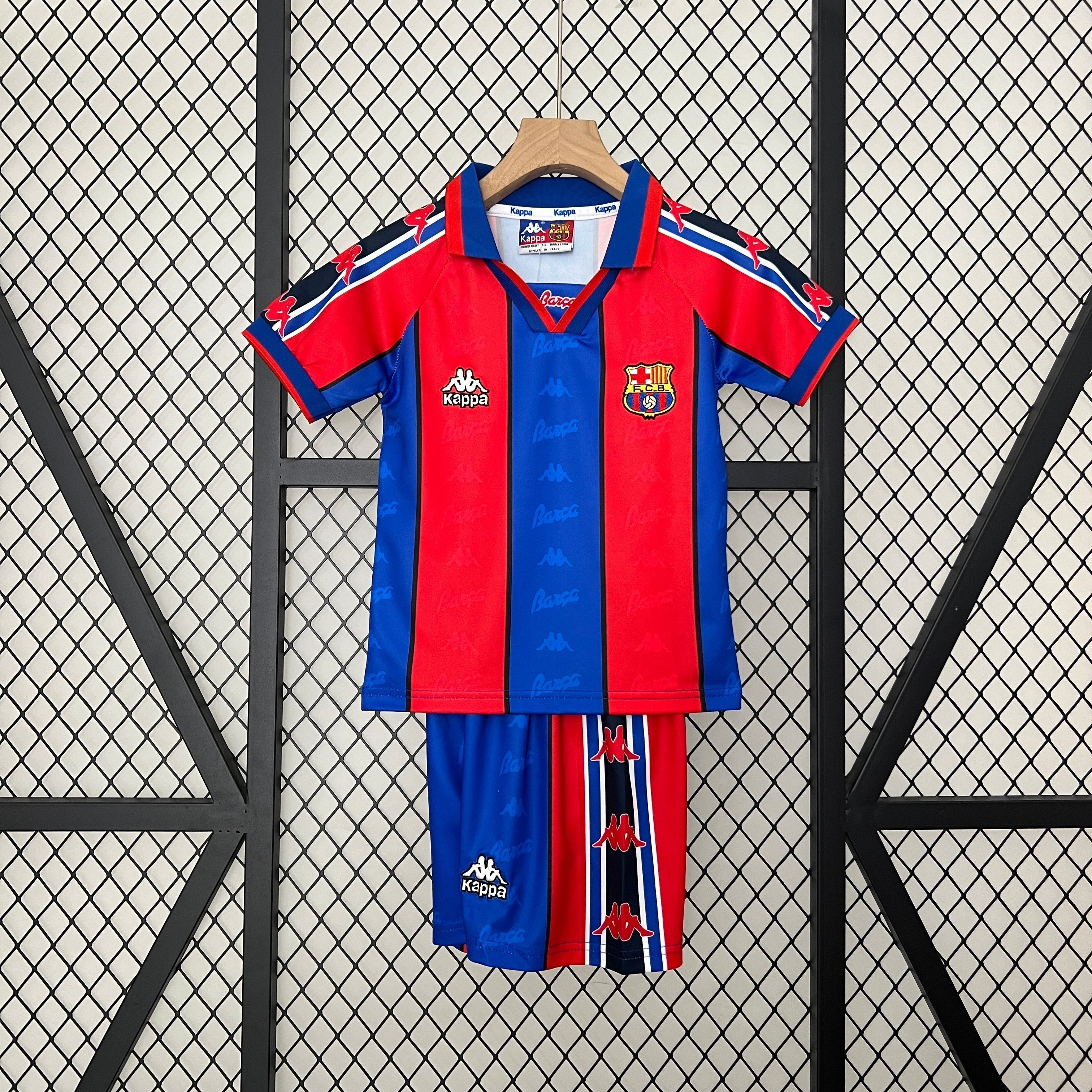 CAMISETABARCELONAI9597CONJUNTOINFANTIL_RETRO BARCELONA I 95/97 CONJUNTO INFANTIL (RETRO) - Imagen 1