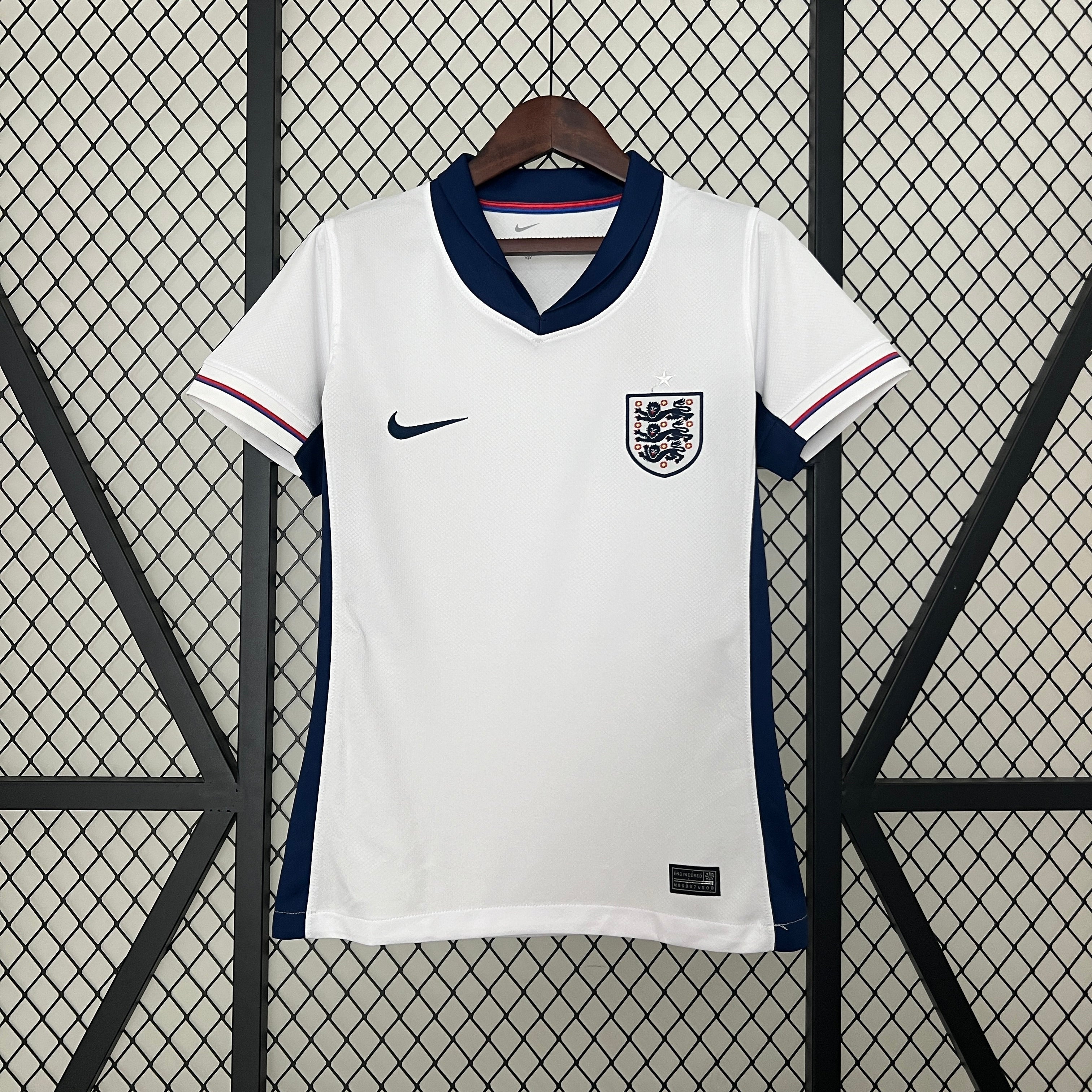 CAMISETAINGLATERRAIEURO2024MUJER INGLATERRA EURO I 2024 MUJER - Imagen 1