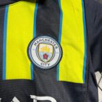 MANCHESTER CITY II 24/25 CONJUNTO INFANTIL - Imagen 4