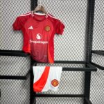 MANCHESTER UNITED I 24/25 CONJUNTO INFANTIL - Imagen 2