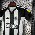NEWCASTLE I 24/25 CONJUNTO INFANTIL - Imagen 3