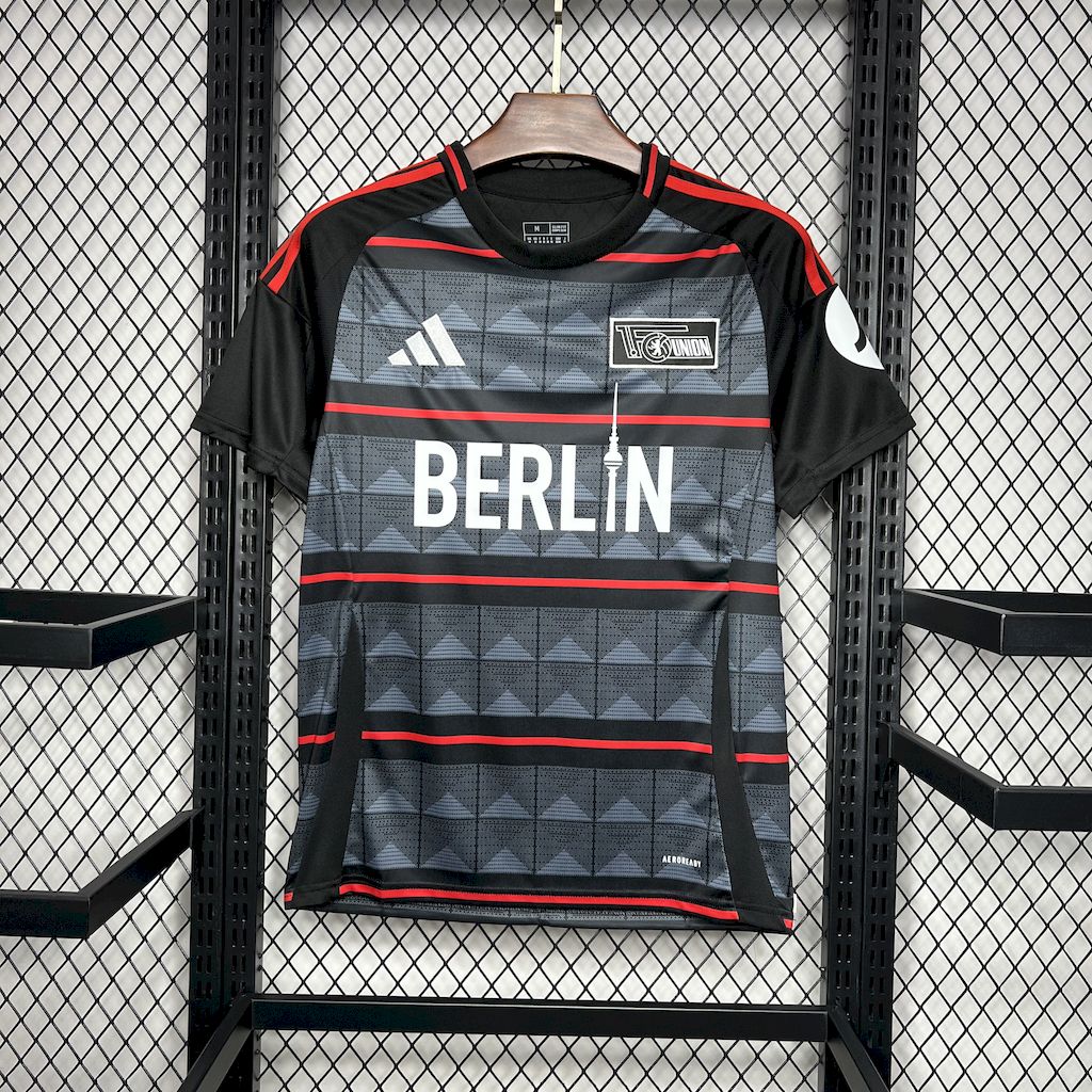 UB3 UNION BERLIN II 24/25 HOMBRE - Imagen 1