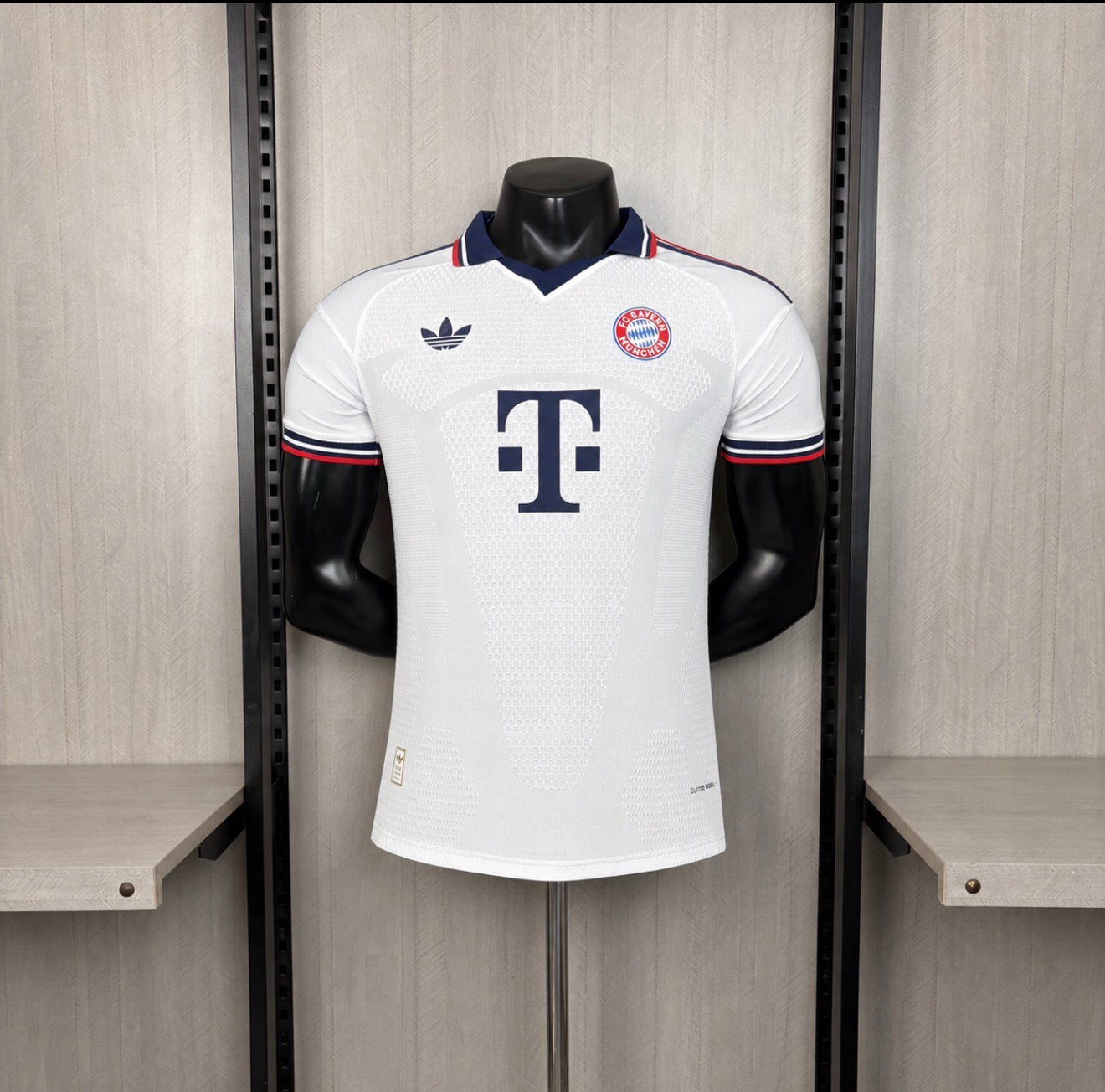 00384964-450E-4016-85DE-5276D3FCC64E.jpg BAYERN MUNICH II 26/27 HOMBRE (VERSIÓN JUGADOR) - Imagen 1