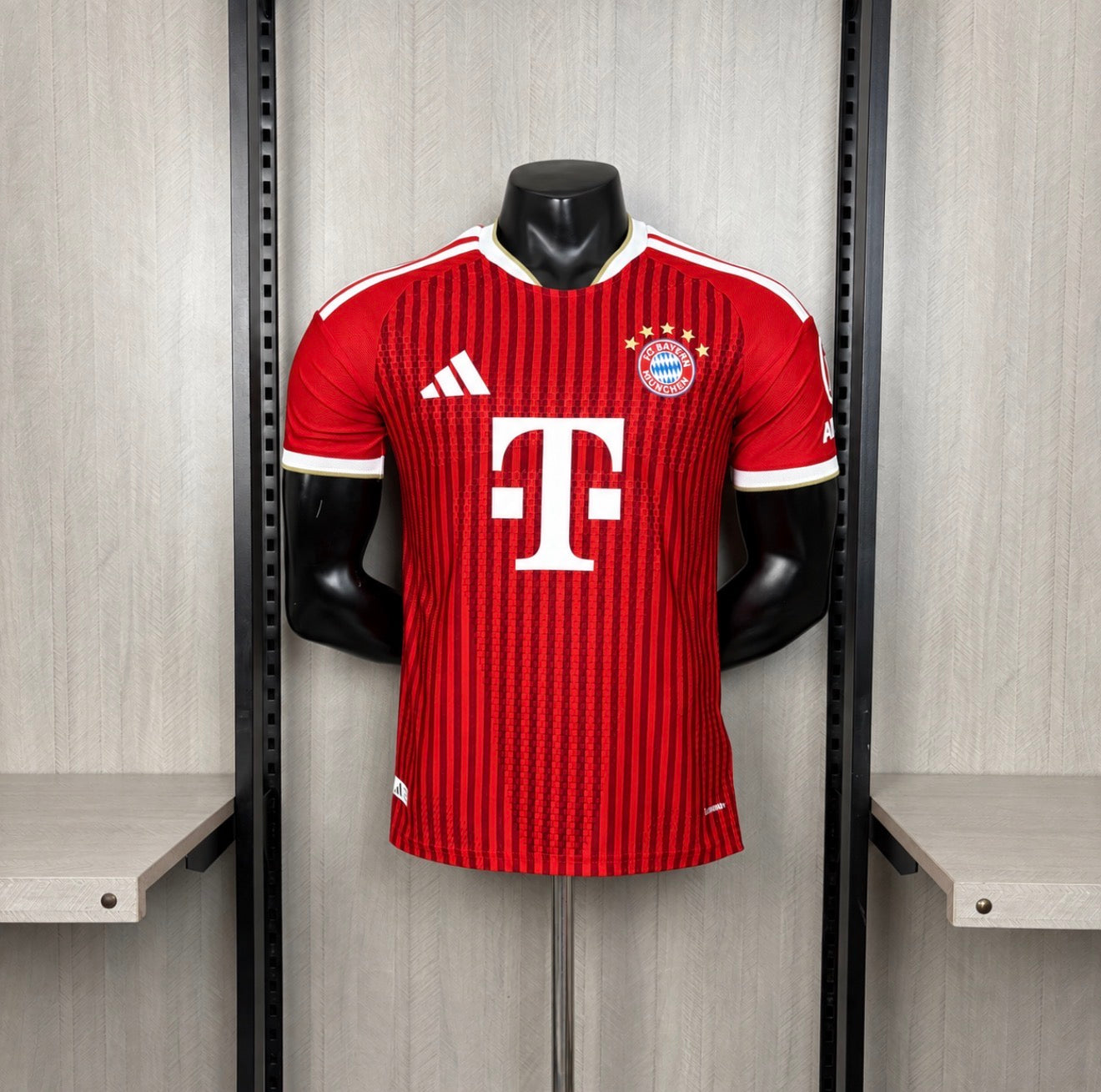 0626C1C0-0286-4A41-B547-9E5E26D90A07.jpg BAYERN MUNICH I 26/27 HOMBRE (VERSIÓN JUGADOR) - Imagen 1