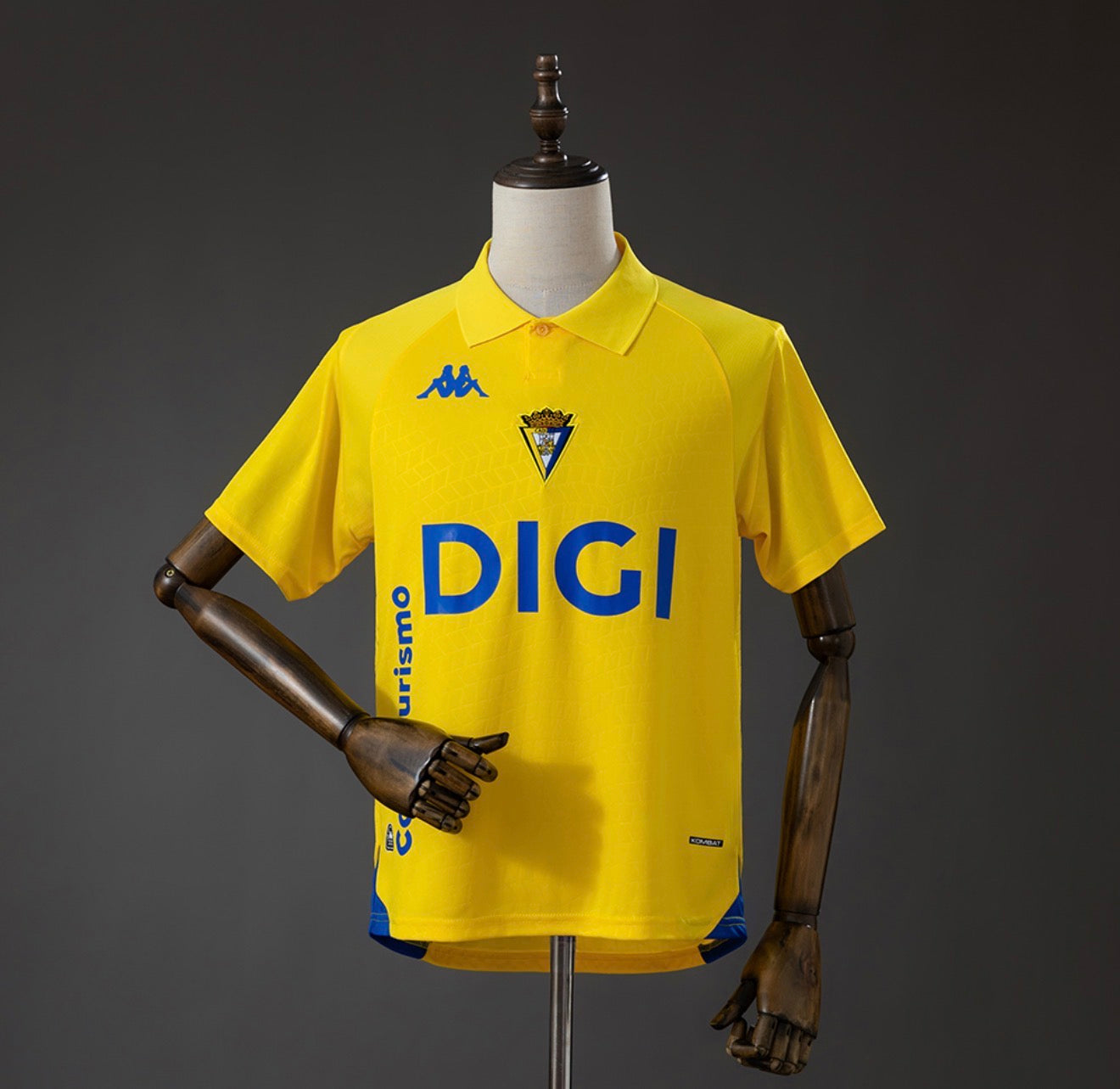 0CE41BF7-061B-49D4-85B7-D381C678DD6A.jpg CADIZ I 26/27 HOMBRE - Imagen 1