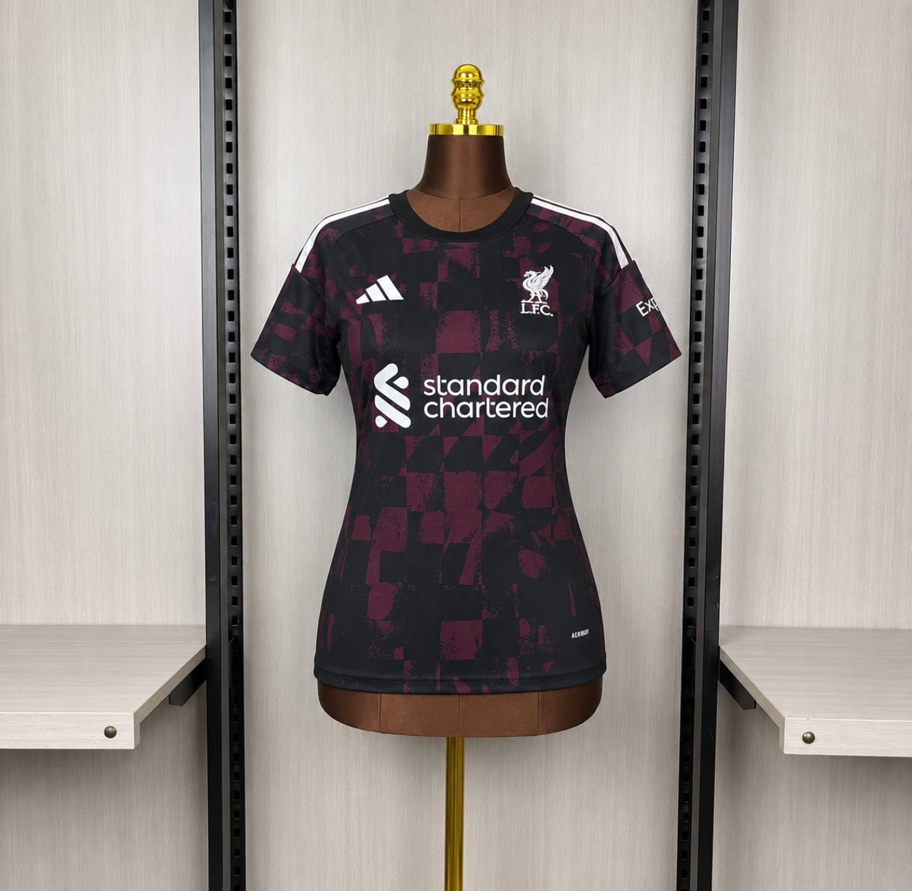 85050663-F7B9-437E-ADAF-837211DD86D3.jpg LIVERPOOL III 26/27 MUJER - Imagen 1