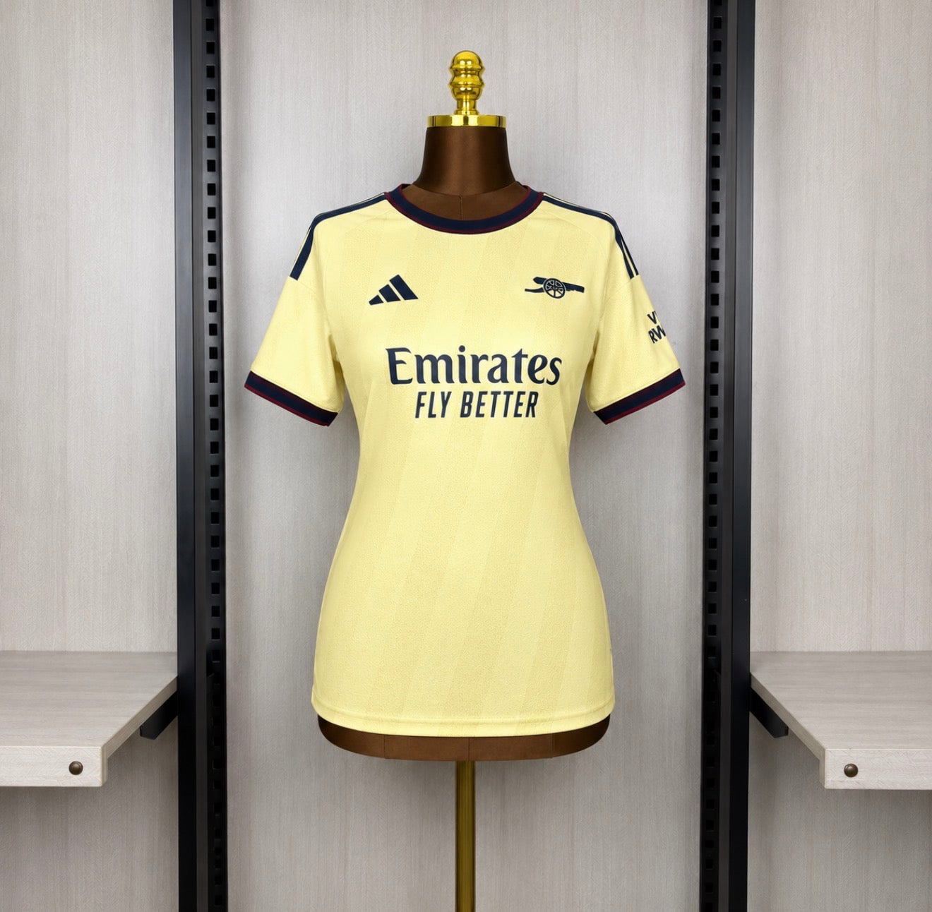 F30C5E9B-9613-452E-9FF4-4CF2B2C98CC1.jpg ARSENAL II 26/27 MUJER - Imagen 1